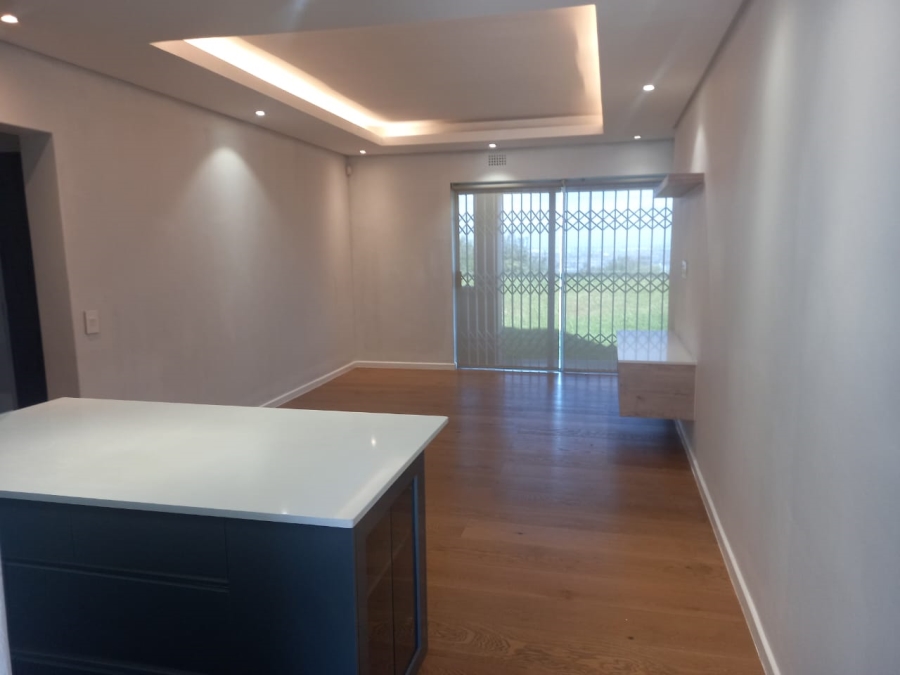 To Let 2 Bedroom Property for Rent in Loevenstein Western Cape
